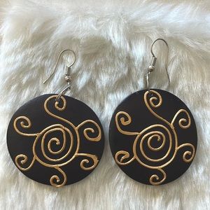 Wood earrings - Artisanal design